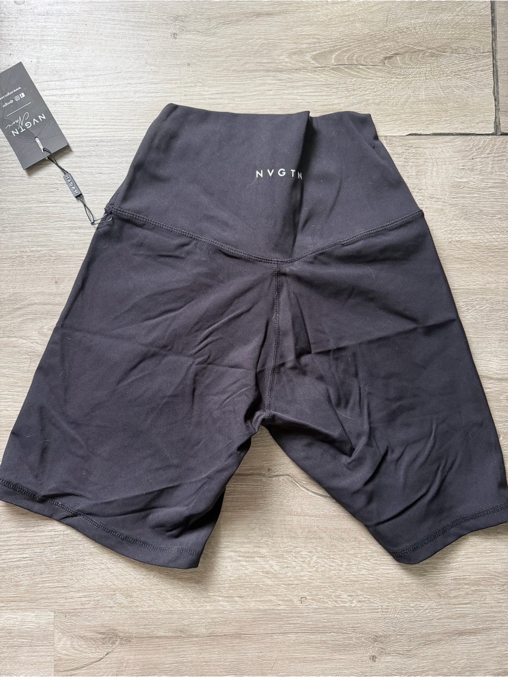 NWT NVGTN Signature 2.0 Shorts - charcoal size medium